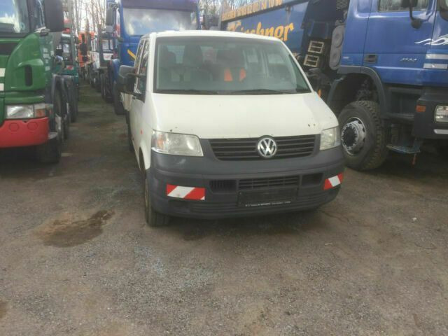 Volkswagen Transporter Pritsche Doka - Madelauto: pilt 2 Volkswagen Transporter Pritsche Doka - Madelauto: pilt 2