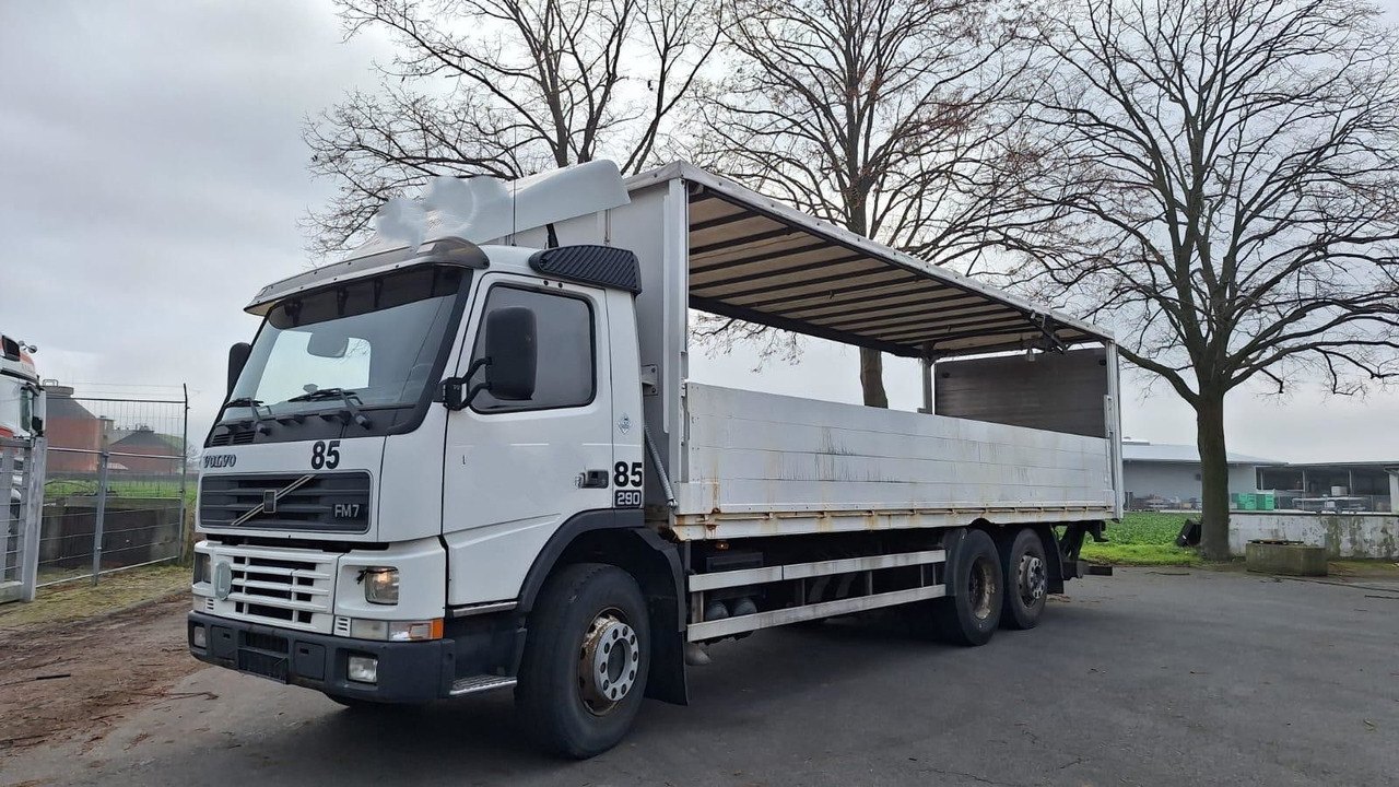 Volvo FM7 6x2 Koffer 3x vorhanden - Kasti veoauto: pilt 1 Volvo FM7 6x2 Koffer 3x vorhanden - Kasti veoauto: pilt 1