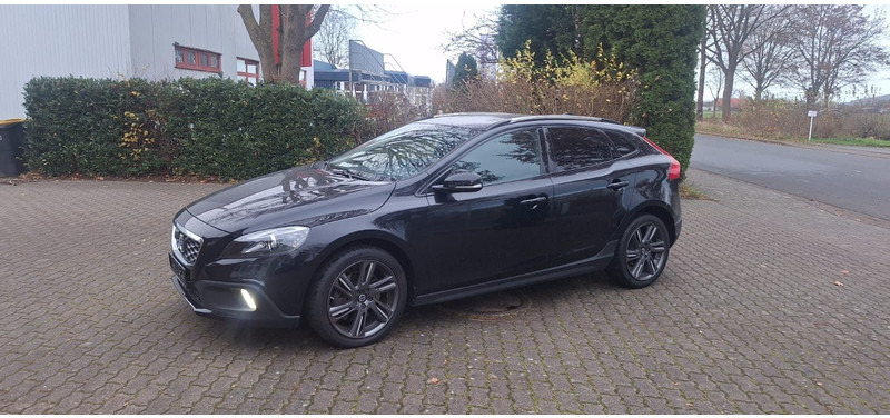 Volvo V40 Cross Country You! - Auto: pilt 2 Volvo V40 Cross Country You! - Auto: pilt 2