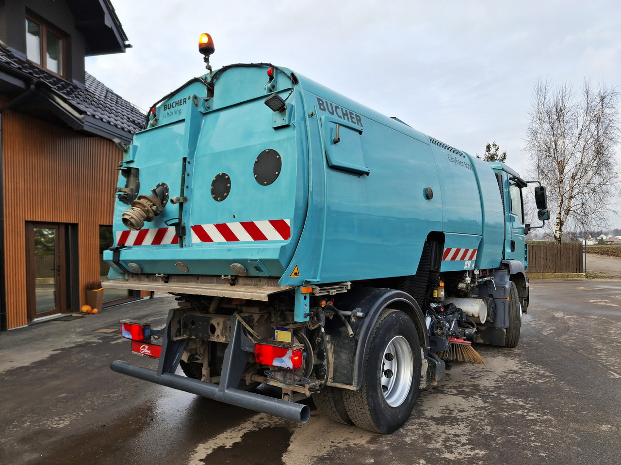 MAN 18.290 Zamiatarka Kehrmaschine BUCHER PM10 L/R Karcher - Tänavapühkimismasin: pilt 4 MAN 18.290 Zamiatarka Kehrmaschine BUCHER PM10 L/R Karcher - Tänavapühkimismasin: pilt 4