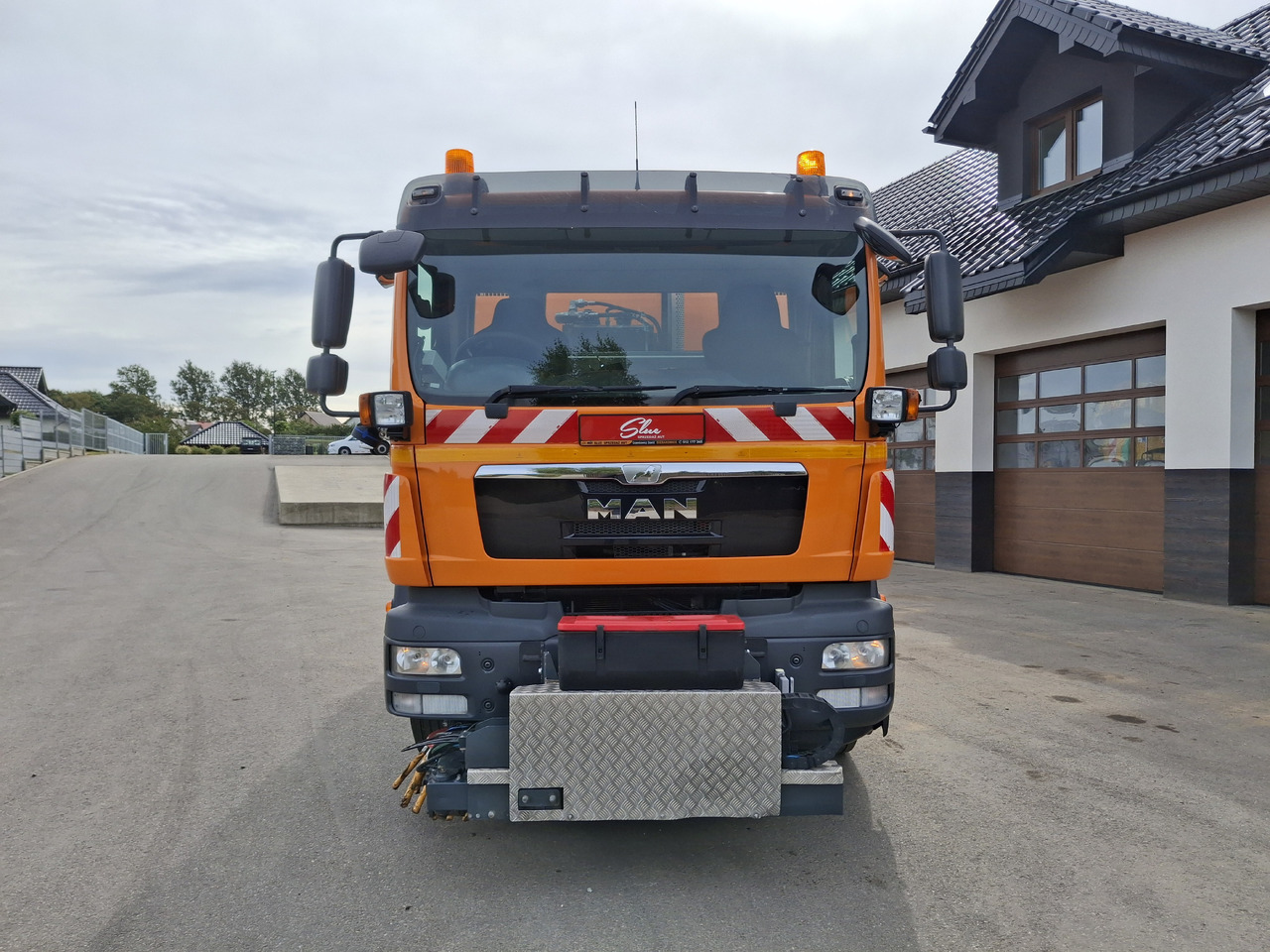 MAN TGM 18.250 Zamiatarka Kupper Weisser BROCK 2 Motoren Szczotki L/R PM10 Odchwaszczarka - Tänavapühkimismasin: pilt 2 MAN TGM 18.250 Zamiatarka Kupper Weisser BROCK 2 Motoren Szczotki L/R PM10 Odchwaszczarka - Tänavapühkimismasin: pilt 2