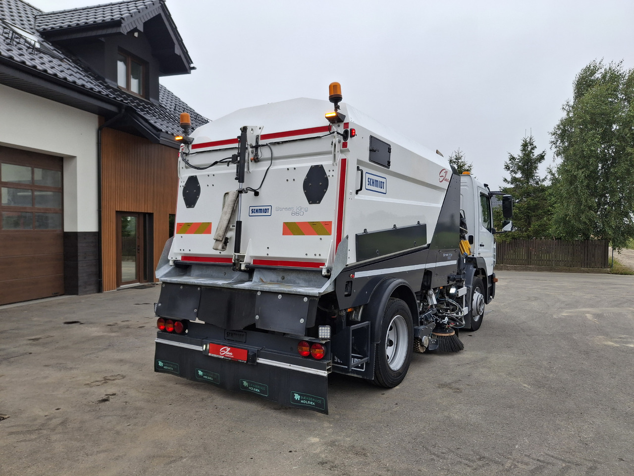 MERCEDES-BENZ Atego 1523 Zamiatarka Kehrmaschine Schmidt Street King 660 Euro 6 PM10 2 Motoren Szczotki L/R 2016r - Tänavapühkimismasin: pilt 4 MERCEDES-BENZ Atego 1523 Zamiatarka Kehrmaschine Schmidt Street King 660 Euro 6 PM10 2 Motoren Szczotki L/R 2016r - Tänavapühkimismasin: pilt 4
