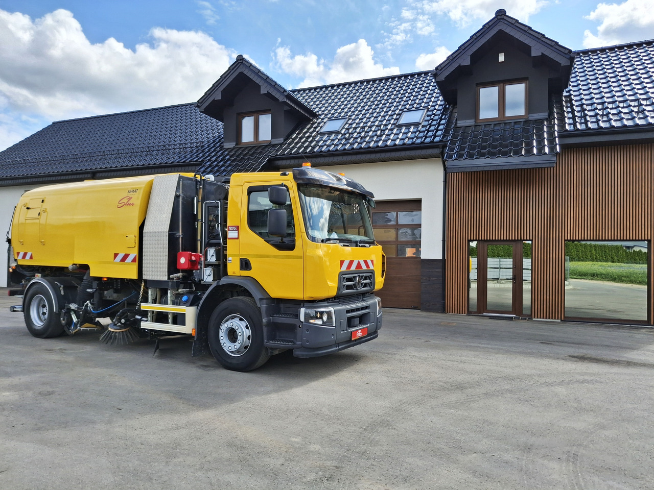 RENAULT C280 Kehrmaschine Zamiatarka SEMAT Zoeller FAUN Karcher L/R 2 Motoren 2018r 740 Mth Euro 6 - Tänavapühkimismasin: pilt 1 RENAULT C280 Kehrmaschine Zamiatarka SEMAT Zoeller FAUN Karcher L/R 2 Motoren 2018r 740 Mth Euro 6 - Tänavapühkimismasin: pilt 1