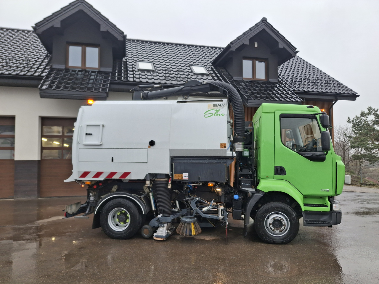 Renault Midlum 220 Zamiatarka Kehrmaschine PM10 L/R 2 Motoren JOHNSTON SEMAT - Tänavapühkimismasin: pilt 5 Renault Midlum 220 Zamiatarka Kehrmaschine PM10 L/R 2 Motoren JOHNSTON SEMAT - Tänavapühkimismasin: pilt 5