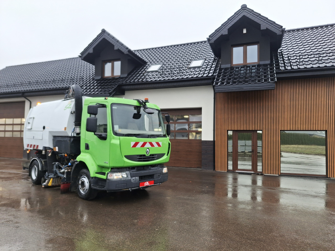 Renault Midlum 220 Zamiatarka Kehrmaschine PM10 L/R 2 Motoren JOHNSTON SEMAT - Tänavapühkimismasin: pilt 1 Renault Midlum 220 Zamiatarka Kehrmaschine PM10 L/R 2 Motoren JOHNSTON SEMAT - Tänavapühkimismasin: pilt 1