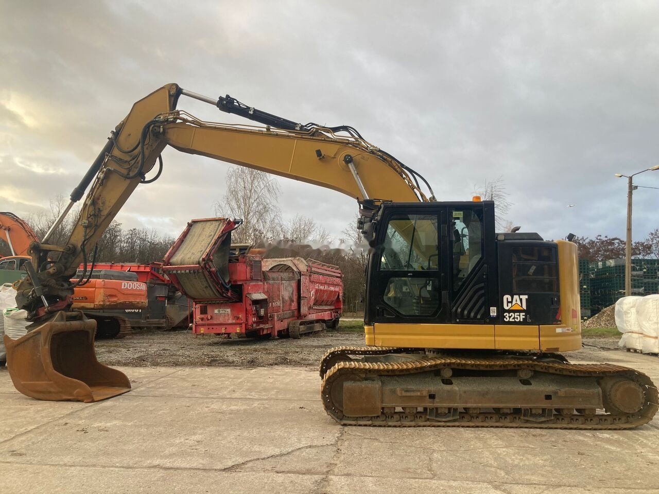 Caterpillar 325 F LCR Rototylt - Lintekskavaator: pilt 1 Caterpillar 325 F LCR Rototylt - Lintekskavaator: pilt 1