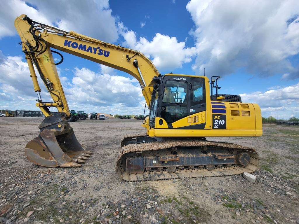 Komatsu PC210-11E0 - Lintekskavaator: pilt 1 Komatsu PC210-11E0 - Lintekskavaator: pilt 1
