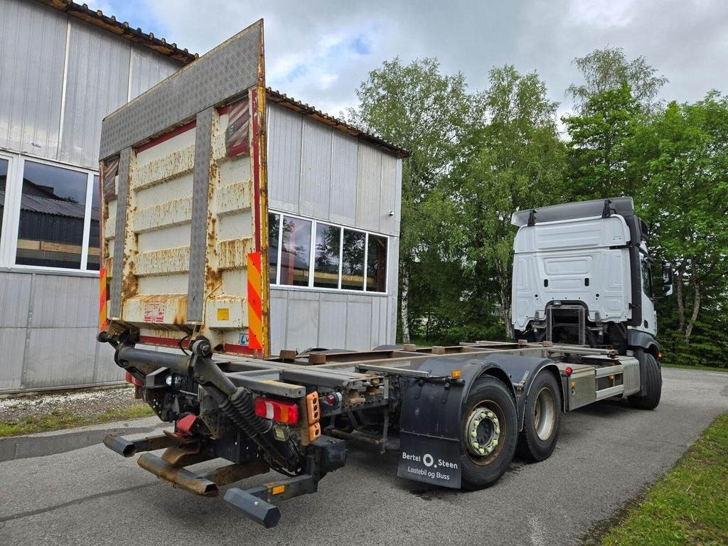 Mercedes-Benz ACTROS 2553 6X2 LAGAB - Konteinerveduk/ Tõstukiga veoauto: pilt 3 Mercedes-Benz ACTROS 2553 6X2 LAGAB - Konteinerveduk/ Tõstukiga veoauto: pilt 3