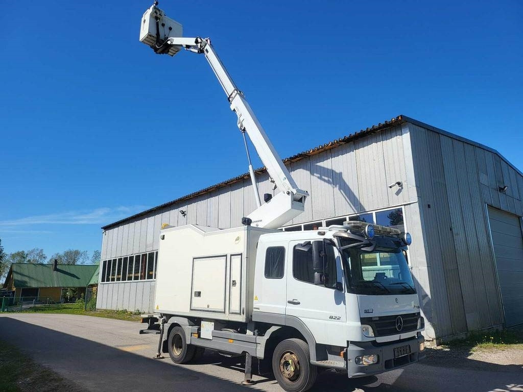 Mercedes-Benz ATEGO 822/ RUTHMANN STEIGER TK145 - Veoautolt tõusev platvorm: pilt 2 Mercedes-Benz ATEGO 822/ RUTHMANN STEIGER TK145 - Veoautolt tõusev platvorm: pilt 2