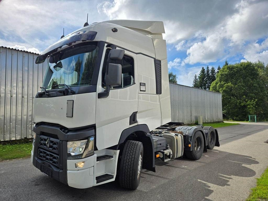 Renault T520 6X2 - Sadulveok: pilt 1 Renault T520 6X2 - Sadulveok: pilt 1