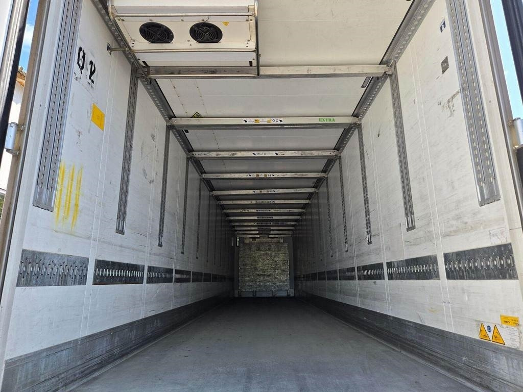 Schmitz Cargobull SKO 24/L-13.4 FP45 COOL DOUBLE STOCK - Külmutiga poolhaagis: pilt 4 Schmitz Cargobull SKO 24/L-13.4 FP45 COOL DOUBLE STOCK - Külmutiga poolhaagis: pilt 4
