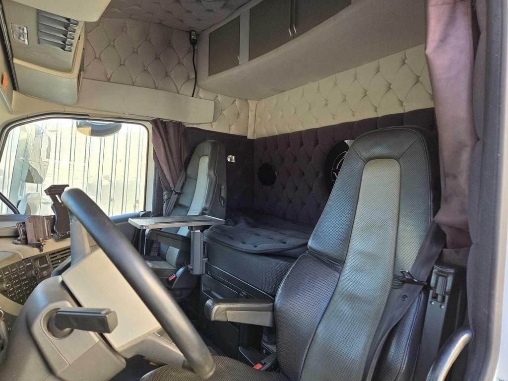 Kabiinišassiiga veoauto Volvo FH540 8X4 CHASSY: pilt 8 Kabiinišassiiga veoauto Volvo FH540 8X4 CHASSY: pilt 8