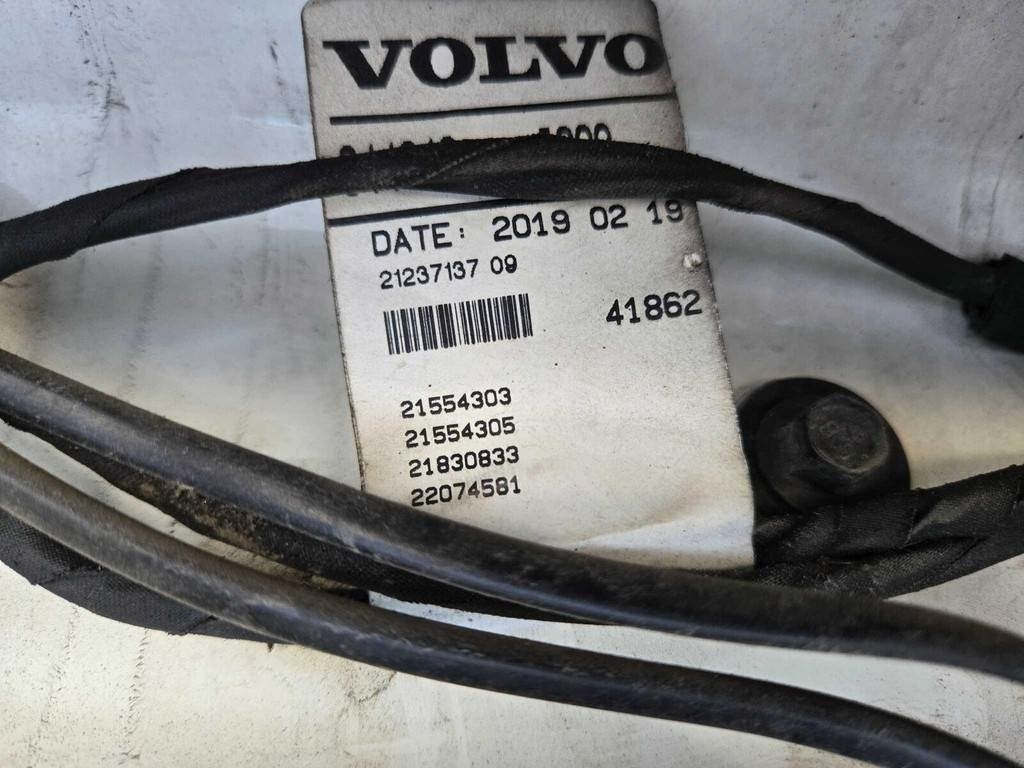 Kabiinišassiiga veoauto Volvo FH540 8X4 CHASSY: pilt 20 Kabiinišassiiga veoauto Volvo FH540 8X4 CHASSY: pilt 20