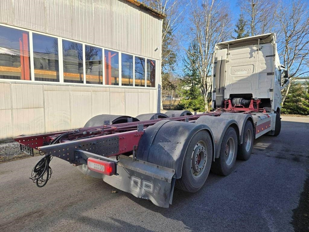 Volvo FH540 8X4 CHASSY  - Kabiinišassiiga veoauto: pilt 4 Volvo FH540 8X4 CHASSY  - Kabiinišassiiga veoauto: pilt 4