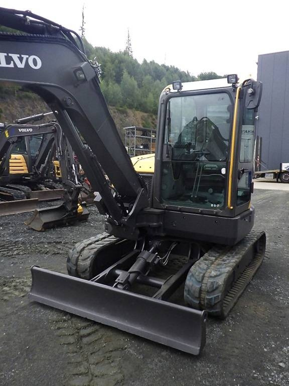 Volvo ECR 58 D mit Tiltrotator Steelwrist - Miniekskavaator: pilt 2 Volvo ECR 58 D mit Tiltrotator Steelwrist - Miniekskavaator: pilt 2