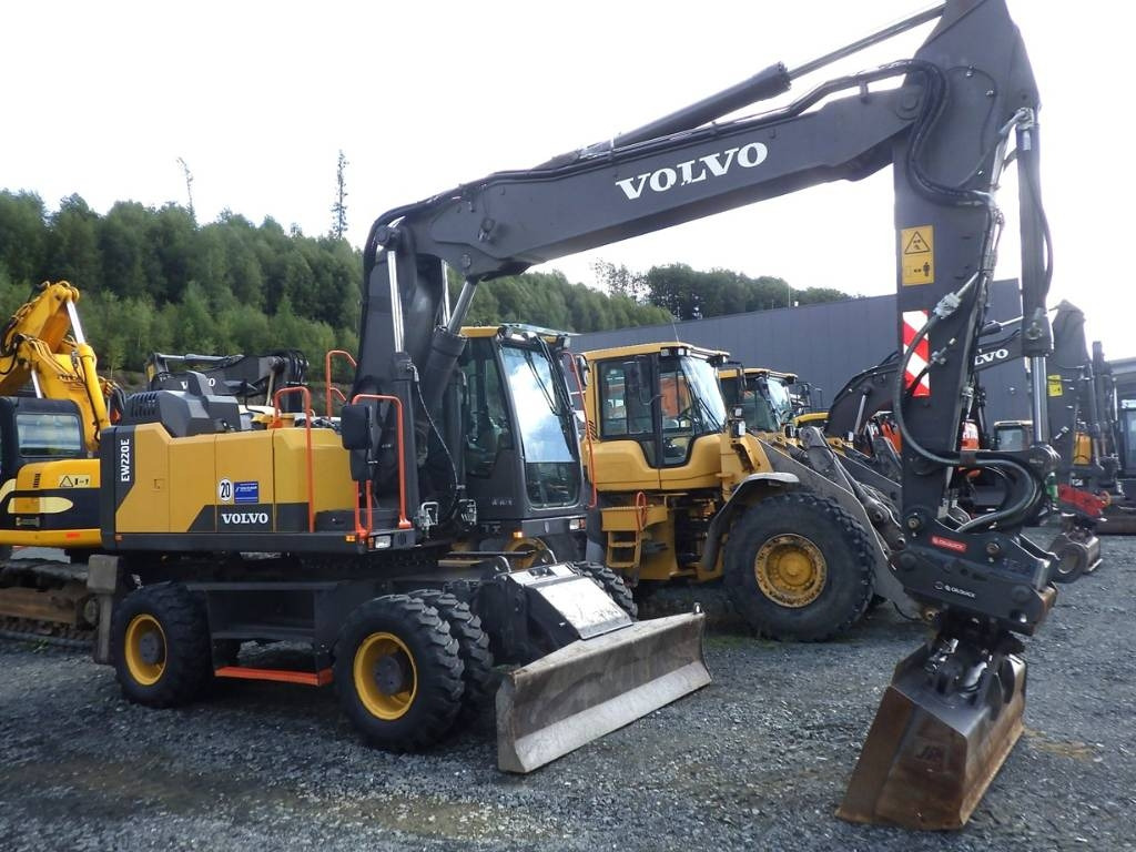 Volvo EW 220 E  - Ratastel ekskavaator: pilt 3 Volvo EW 220 E  - Ratastel ekskavaator: pilt 3
