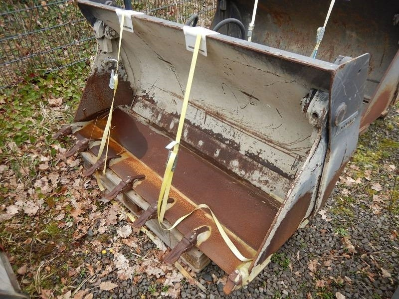 Volvo Klappschaufel für L25 F P - Kopp - Ehitusmasinad: pilt 1 Volvo Klappschaufel für L25 F P - Kopp - Ehitusmasinad: pilt 1