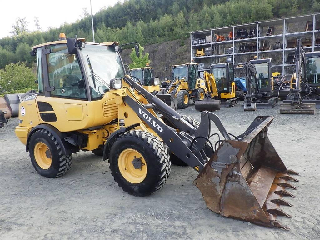 Volvo L 25 F - Rataslaadur: pilt 3 Volvo L 25 F - Rataslaadur: pilt 3