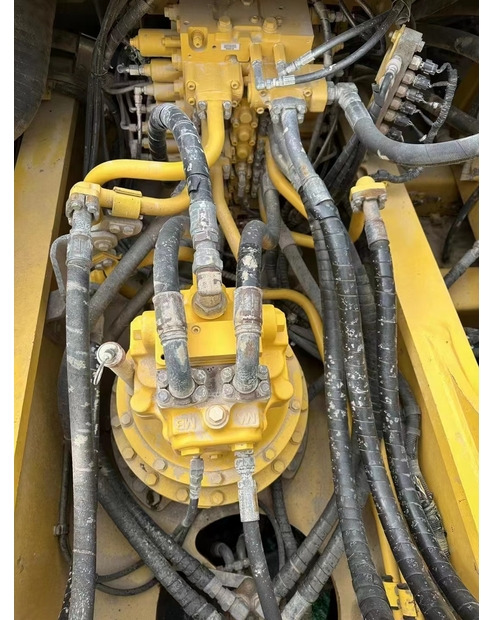 Lintekskavaator 2019 Komatsu PC360-8: pilt 6