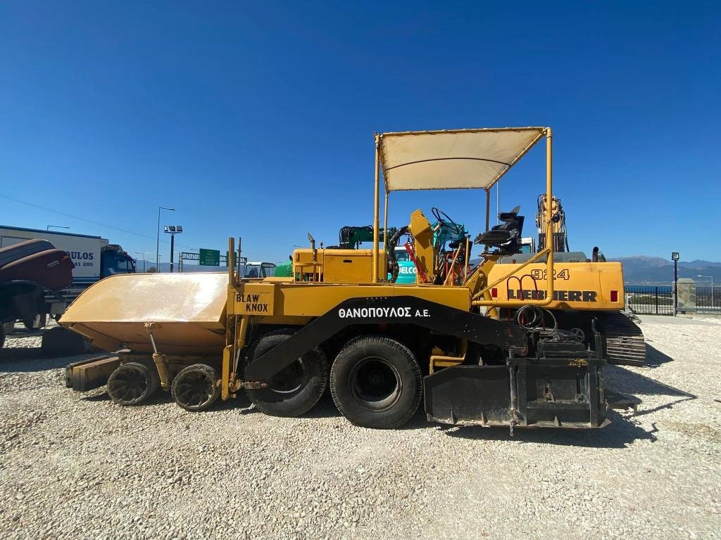 Blaw-Knox DF 90D - Asfaldilaotur: pilt 1 Blaw-Knox DF 90D - Asfaldilaotur: pilt 1