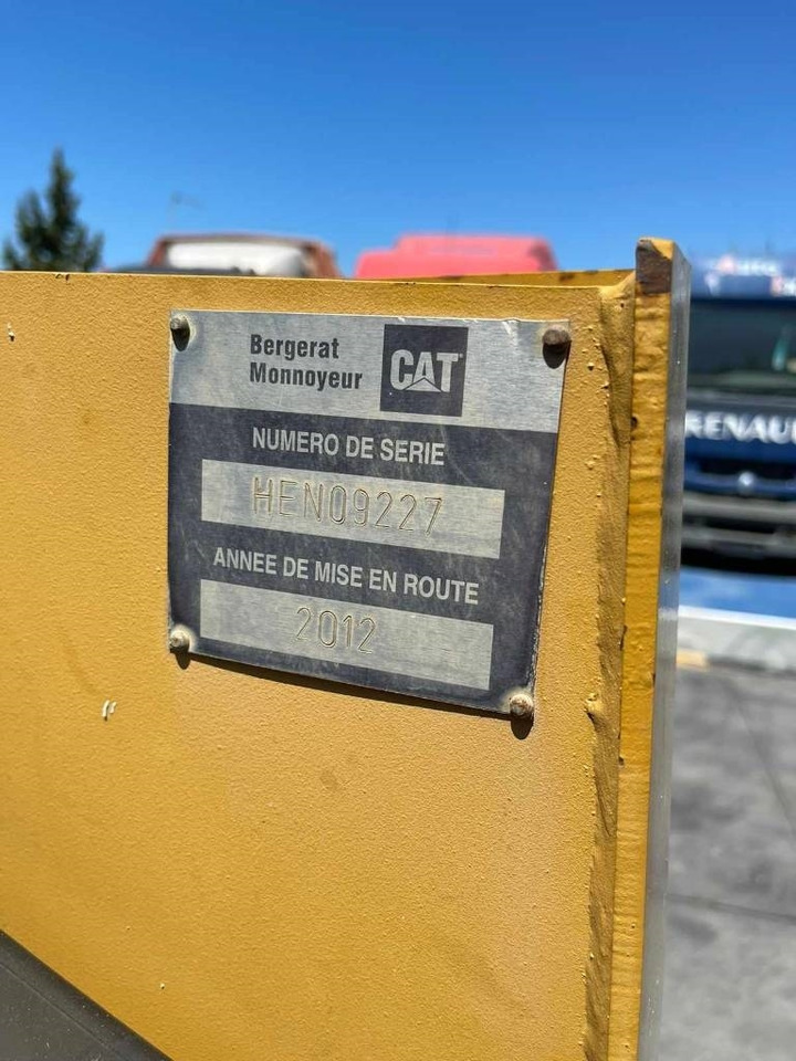 CAT 236 B - Kompaktlaadur: pilt 2 CAT 236 B - Kompaktlaadur: pilt 2