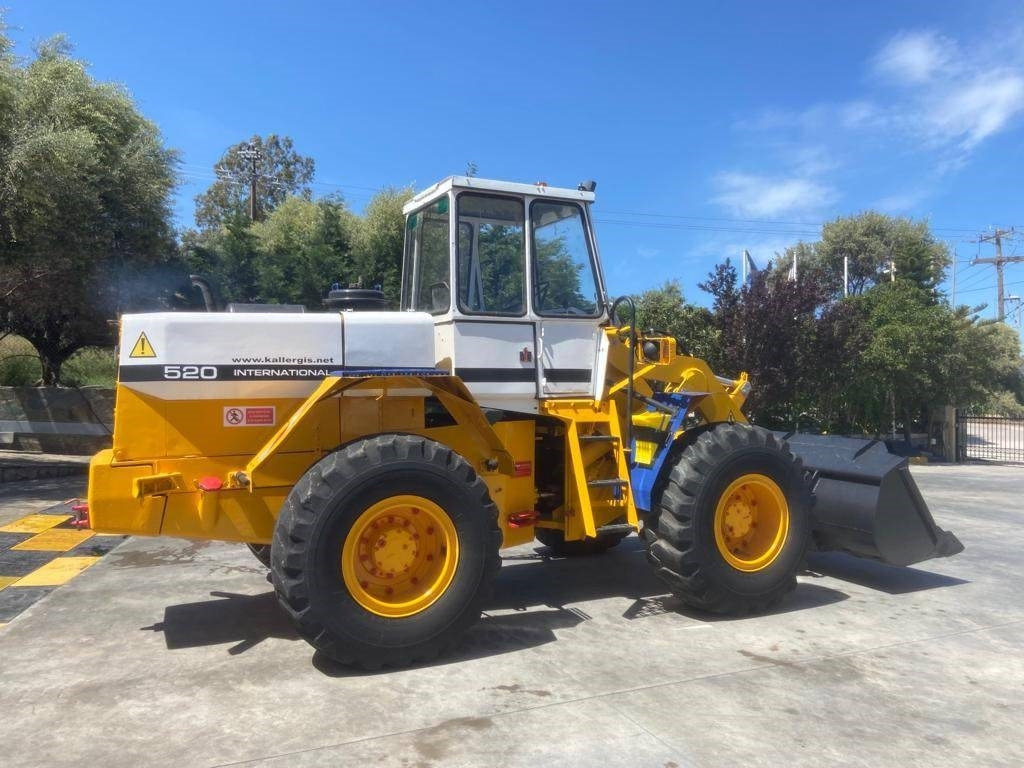 International 520A - Rataslaadur: pilt 3 International 520A - Rataslaadur: pilt 3