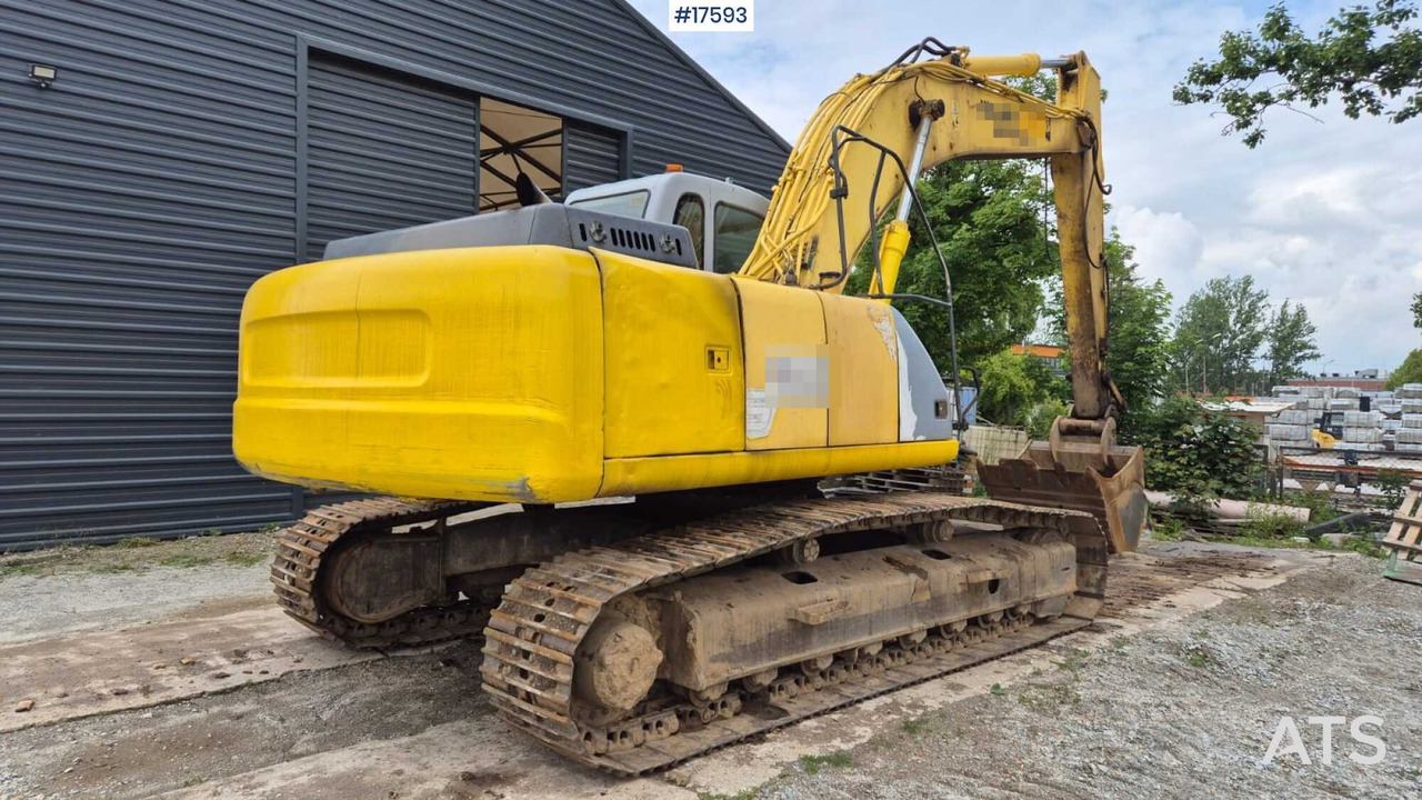 2005 New Holland E215 - Lintekskavaator: pilt 5 2005 New Holland E215 - Lintekskavaator: pilt 5