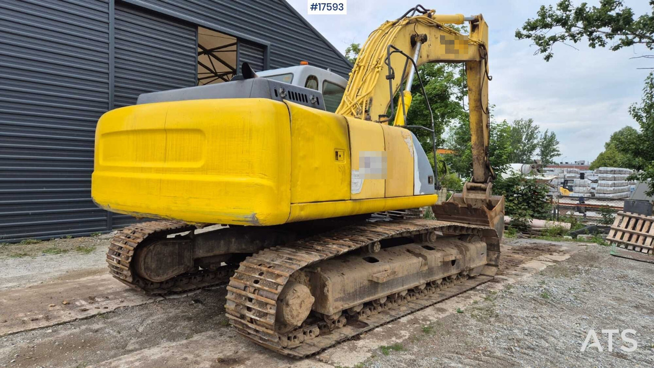 Lintekskavaator 2005 New Holland E215: pilt 6