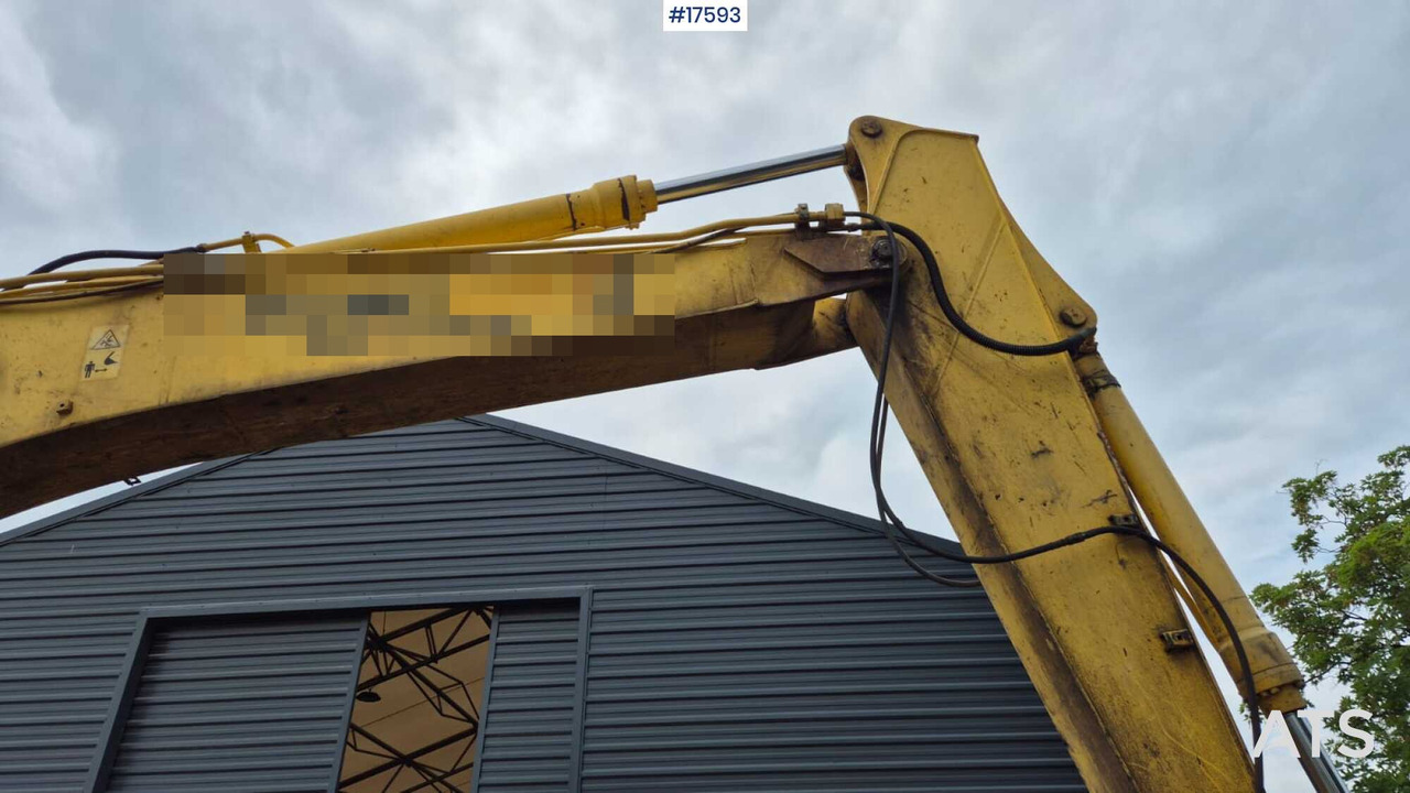 Lintekskavaator 2005 New Holland E215: pilt 12