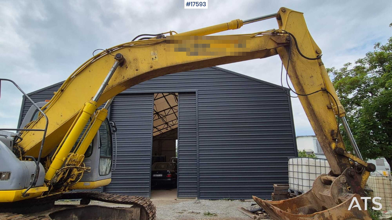 Lintekskavaator 2005 New Holland E215: pilt 11