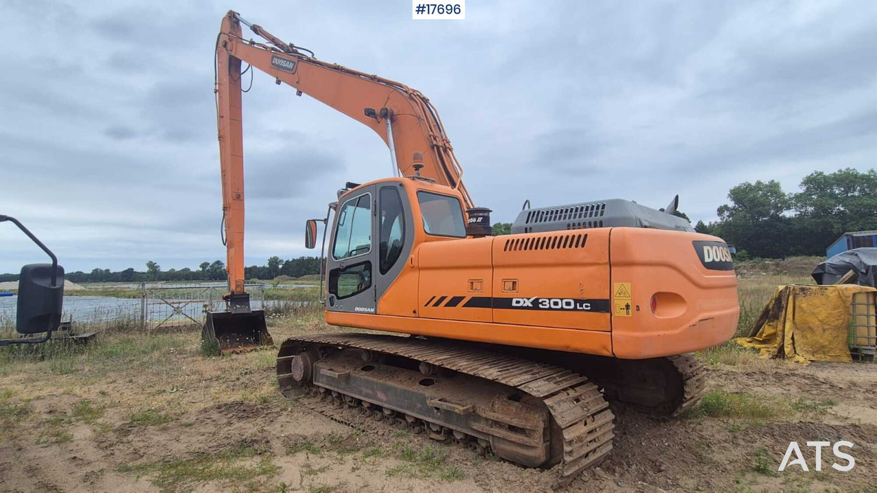 2006 Doosan DX 300 LC - Lintekskavaator: pilt 1 2006 Doosan DX 300 LC - Lintekskavaator: pilt 1