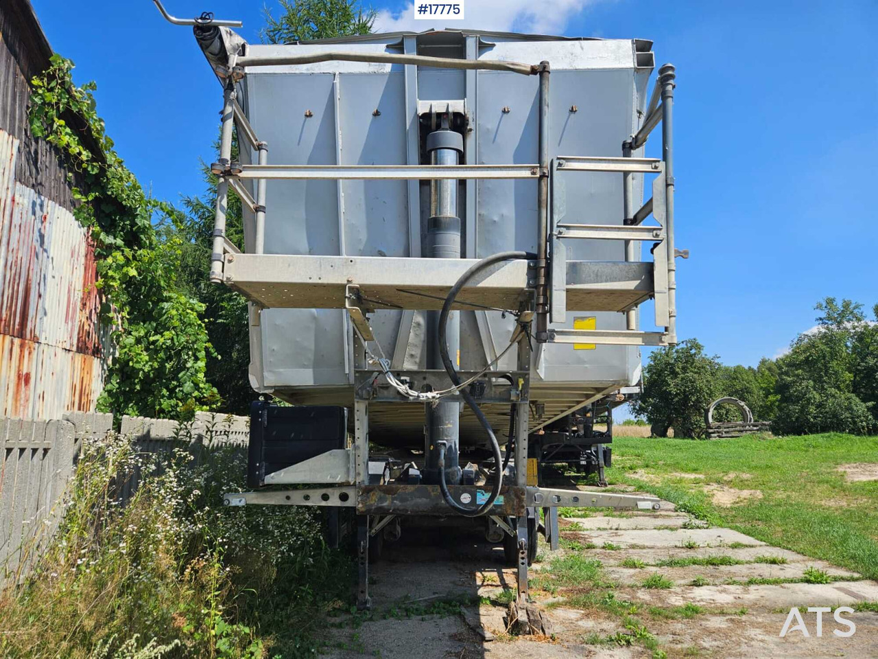 2013 Schmitz SKI 24 - Kallur-poolhaagis: pilt 4 2013 Schmitz SKI 24 - Kallur-poolhaagis: pilt 4