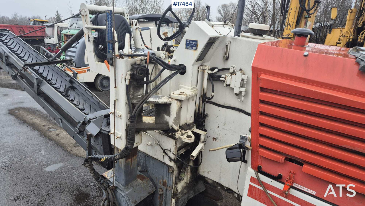 Asphalt milling machine WIRTGEN W-500 (1993) - Külmhöövel: pilt 4 Asphalt milling machine WIRTGEN W-500 (1993) - Külmhöövel: pilt 4