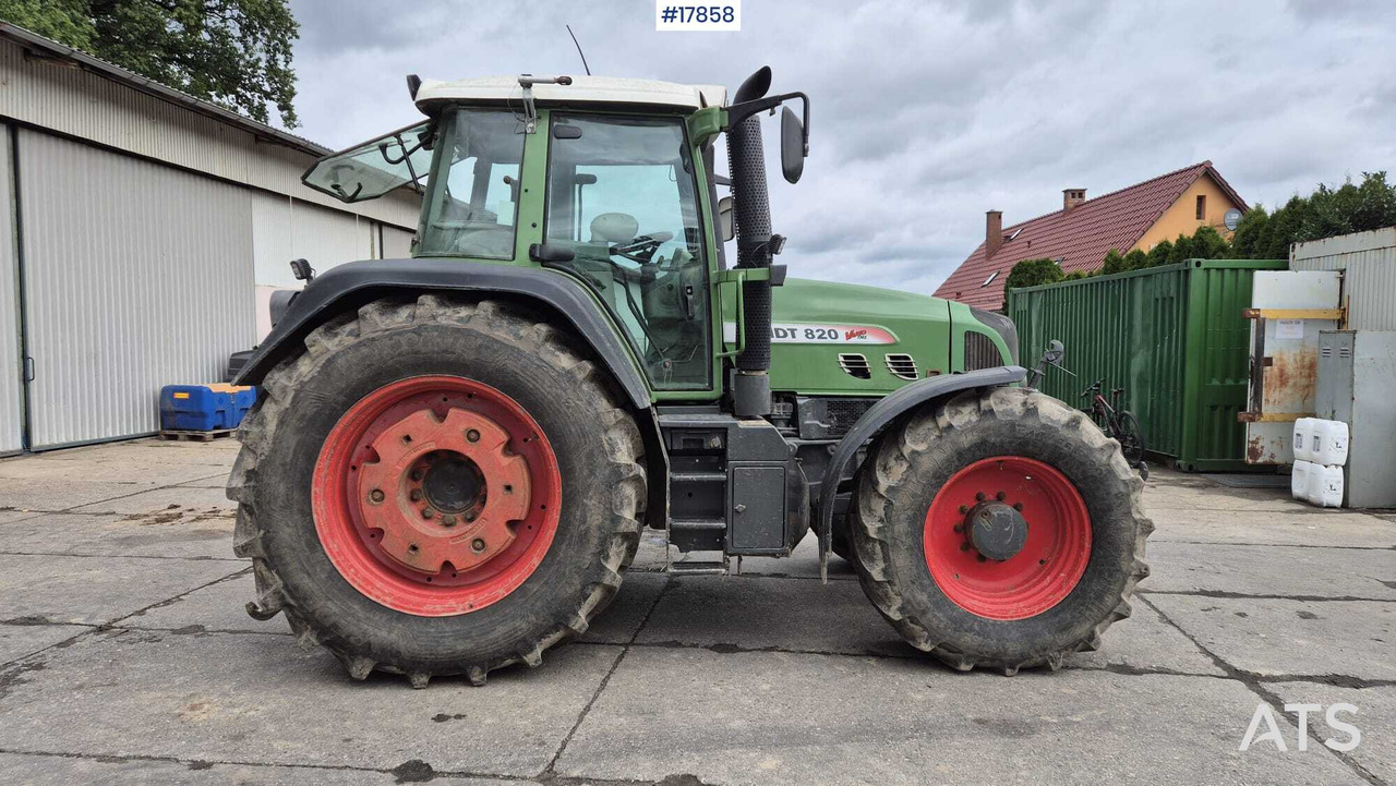 FENDT 820 VARIO TMS agricultural tractor (2011) - Traktor: pilt 5 FENDT 820 VARIO TMS agricultural tractor (2011) - Traktor: pilt 5