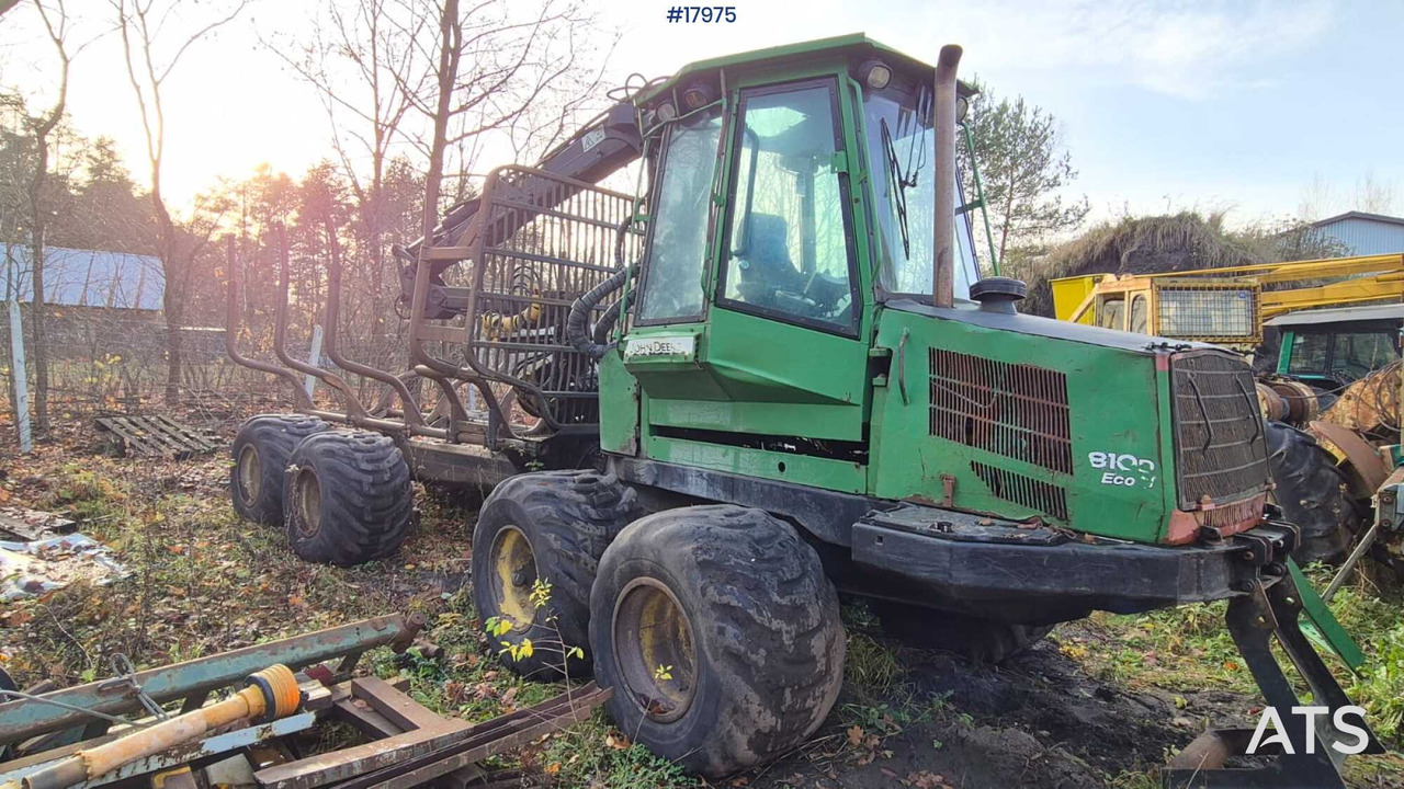 John Deere 810D forwarder (2007) - Forwarder: pilt 1 John Deere 810D forwarder (2007) - Forwarder: pilt 1
