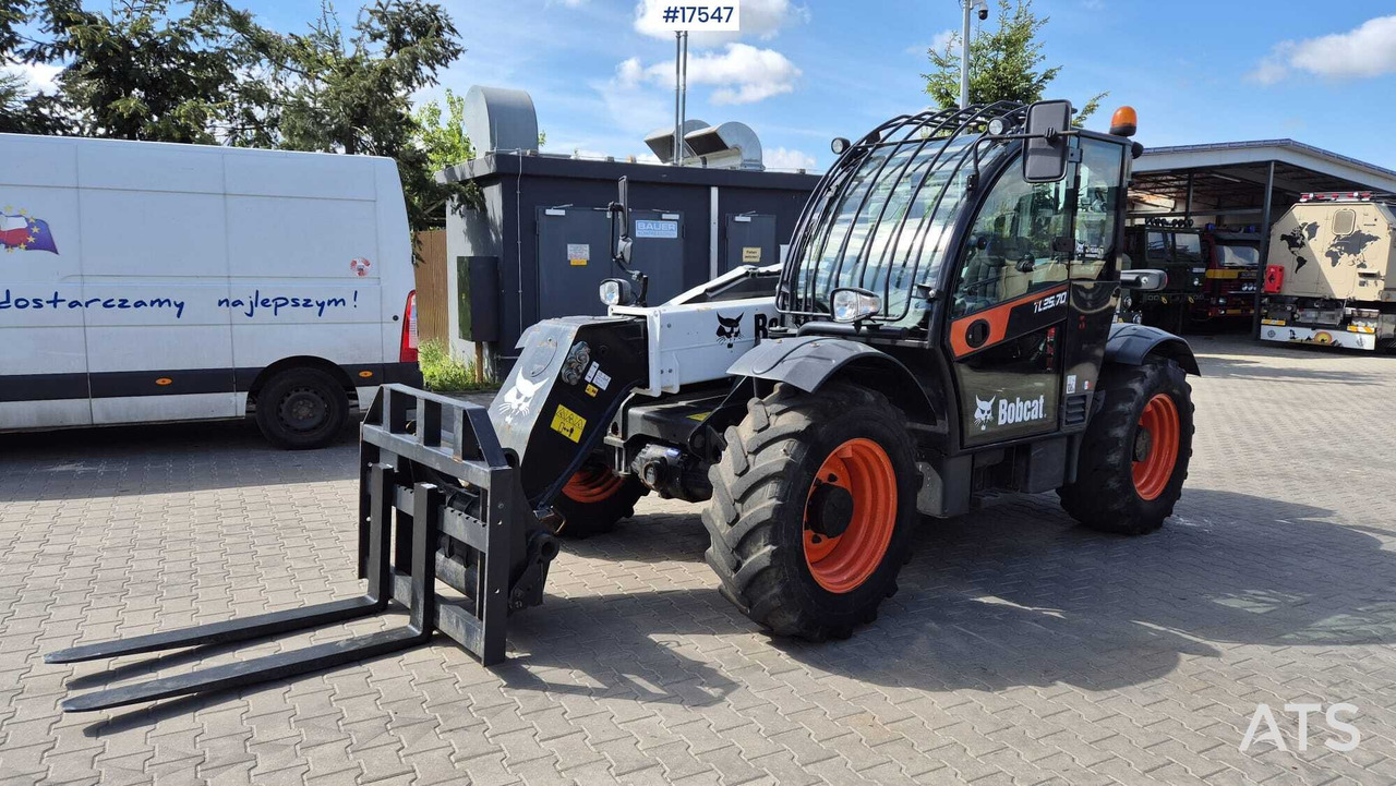Telescopic wheel loaders BOBCAT TL35-70 (2018) - Teleskooplaadur: pilt 1 Telescopic wheel loaders BOBCAT TL35-70 (2018) - Teleskooplaadur: pilt 1