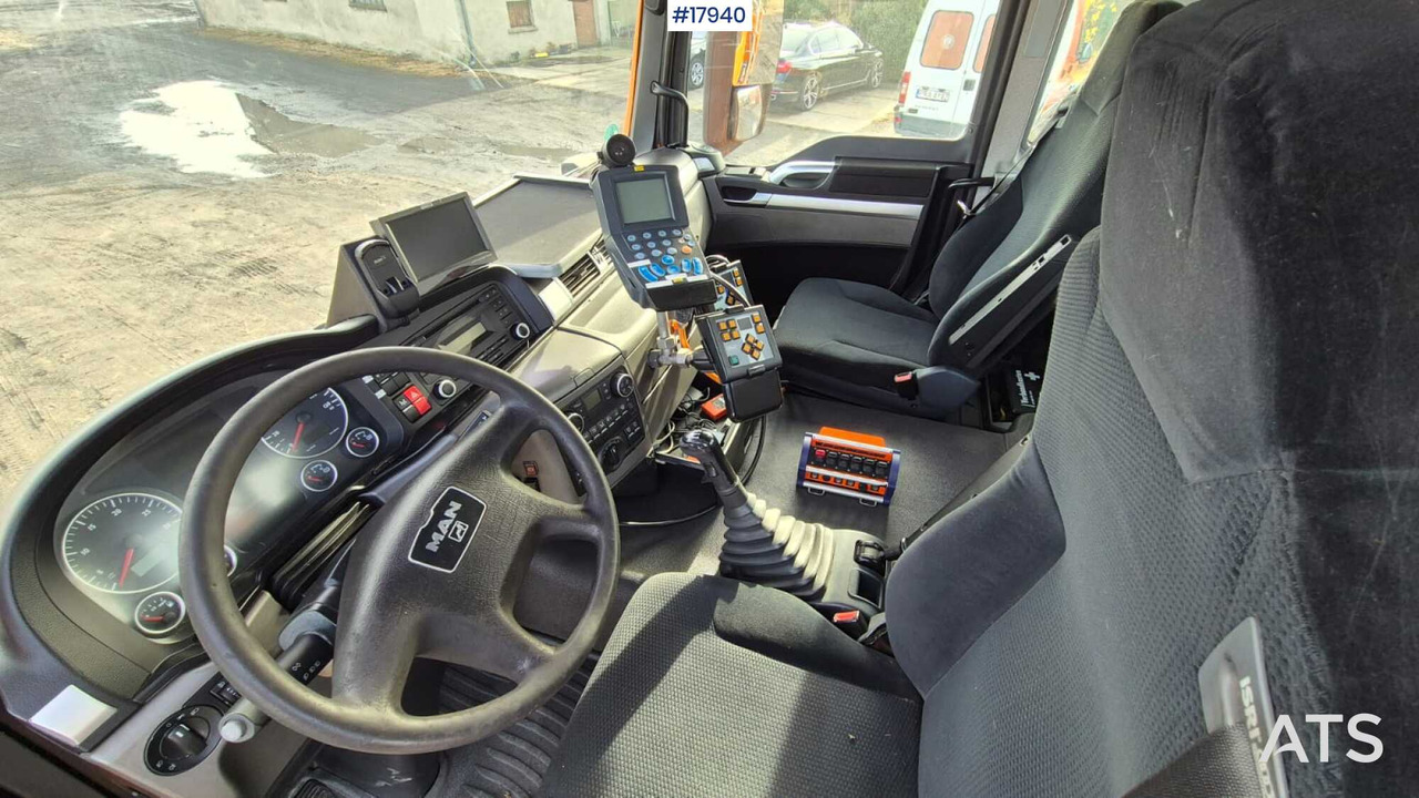 Kallurauto, Kraanaga veoauto Tipper/sand spreader with HDS - MAN TGS 28.360 6x4 (2008): pilt 18