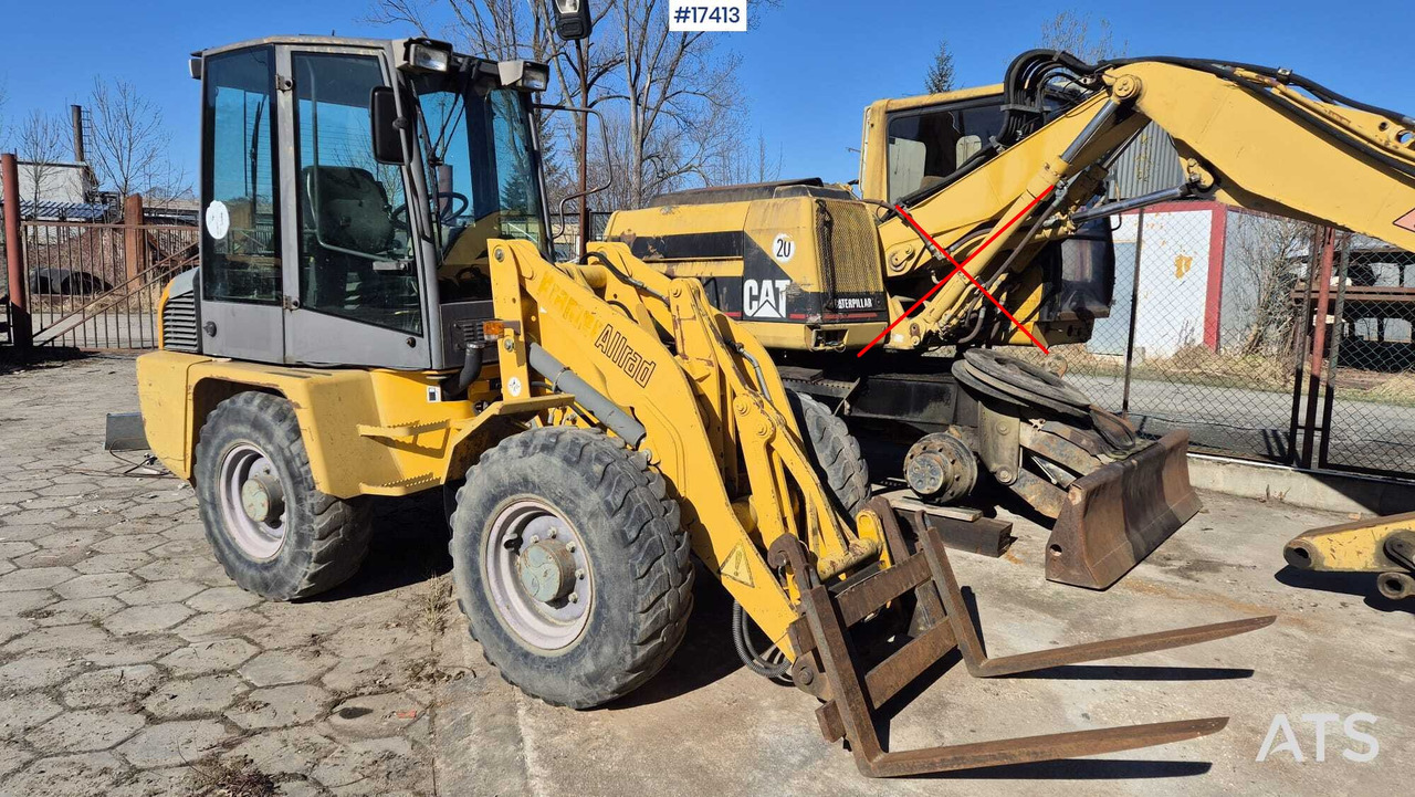 Wheel loader AHLMANN AL 85t 2004) forks, quick coupler, opening bucket. - Rataslaadur: pilt 4 Wheel loader AHLMANN AL 85t 2004) forks, quick coupler, opening bucket. - Rataslaadur: pilt 4