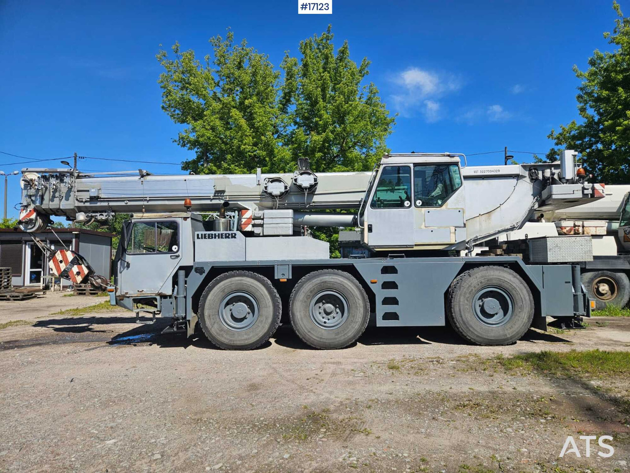 Żuraw samochodowy Liebherr 1050-1 (1995) - Kraanaga veoauto: pilt 5 Żuraw samochodowy Liebherr 1050-1 (1995) - Kraanaga veoauto: pilt 5