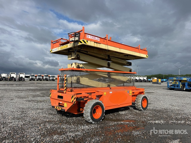 2010 Holland Lift MONOSTAR Q-135EL24 Electric Scissor Lift - Käärlift: pilt 3 2010 Holland Lift MONOSTAR Q-135EL24 Electric Scissor Lift - Käärlift: pilt 3