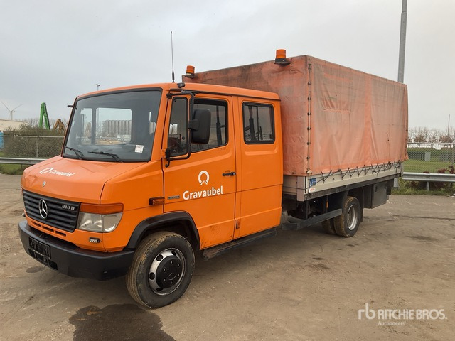 2010 Mercedes-Benz Vario 818DE 4x2 Service Truck - Tent tarbesõiduk, Meeskonnaauto: pilt 2 2010 Mercedes-Benz Vario 818DE 4x2 Service Truck - Tent tarbesõiduk, Meeskonnaauto: pilt 2