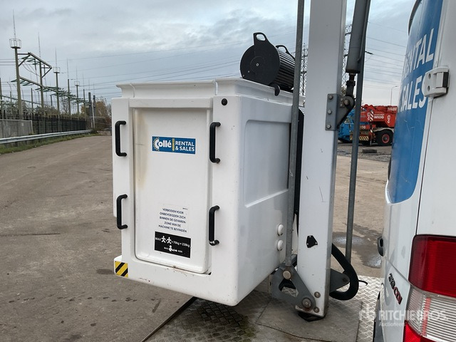 2013 Mercedes-Benz 2013 Danilift P130V Straight Bo ... Boom Truck - Veoautolt tõusev platvorm: pilt 5 2013 Mercedes-Benz 2013 Danilift P130V Straight Bo ... Boom Truck - Veoautolt tõusev platvorm: pilt 5