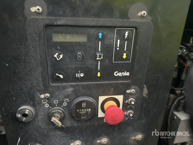 2015 Genie GS-3369RT 4x4 Diesel (Inoperable) Scissor Lift - Käärlift: pilt 5 2015 Genie GS-3369RT 4x4 Diesel (Inoperable) Scissor Lift - Käärlift: pilt 5