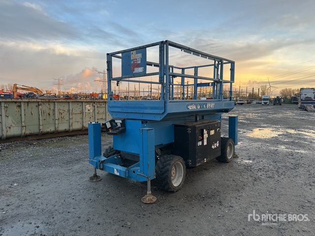 2015 Genie GS-3369RT 4x4 Diesel (Inoperable) Scissor Lift - Käärlift: pilt 1 2015 Genie GS-3369RT 4x4 Diesel (Inoperable) Scissor Lift - Käärlift: pilt 1