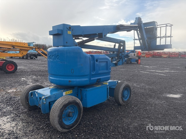 2015 Genie Z-45/25 2WD Electric Articulating Boom Lift - Liigendpoom: pilt 1 2015 Genie Z-45/25 2WD Electric Articulating Boom Lift - Liigendpoom: pilt 1