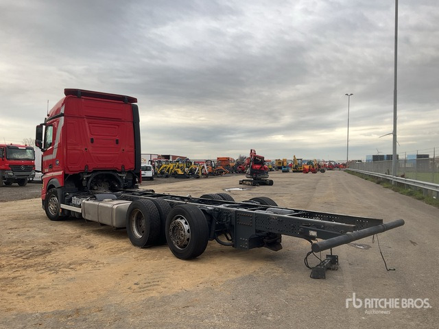 2015 Mercedes-Benz 2542 6x2 (Inoperable) Cab and Chassis - Kabiinišassiiga veoauto: pilt 2 2015 Mercedes-Benz 2542 6x2 (Inoperable) Cab and Chassis - Kabiinišassiiga veoauto: pilt 2