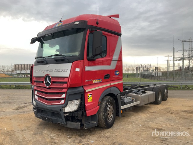 2015 Mercedes-Benz 2542 6x2 (Inoperable) Cab and Chassis - Kabiinišassiiga veoauto: pilt 1 2015 Mercedes-Benz 2542 6x2 (Inoperable) Cab and Chassis - Kabiinišassiiga veoauto: pilt 1