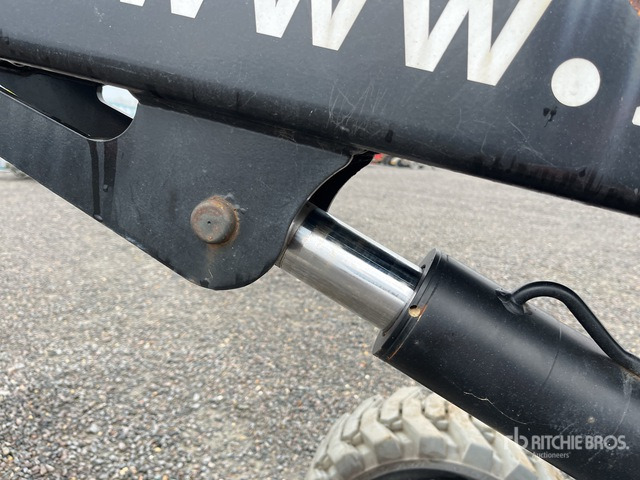 2016 Nifty-Lift HR17 4WD Hybrid Articulating Boom Lift - Liigendpoom: pilt 4 2016 Nifty-Lift HR17 4WD Hybrid Articulating Boom Lift - Liigendpoom: pilt 4