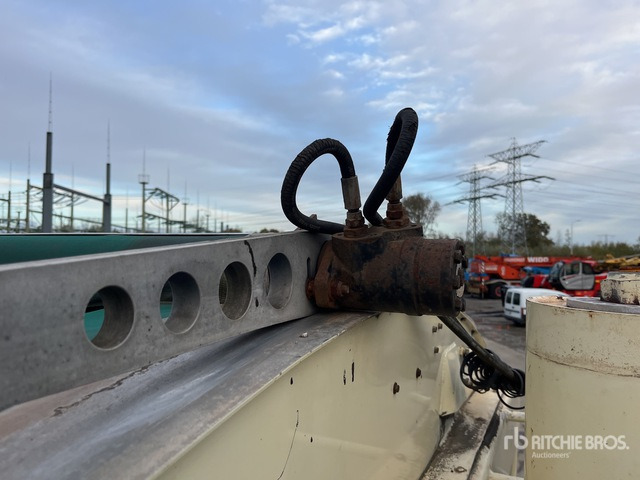 2010 Volvo FM420 8x4 Twin-Steer Sleeper Quad/A Dump Truck - Muu seadmestik: pilt 4 2010 Volvo FM420 8x4 Twin-Steer Sleeper Quad/A Dump Truck - Muu seadmestik: pilt 4