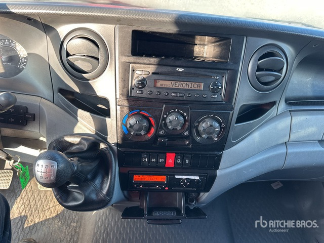 2010 Iveco 35C18 2WD Tractor - Sadulveok: pilt 4 2010 Iveco 35C18 2WD Tractor - Sadulveok: pilt 4